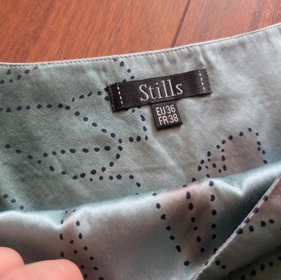 Stills Atelier Skirts Ladies Silk Materials - Picture 2 of 3